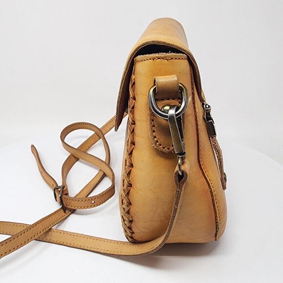 MWG03-9065 Montana West Hand Paint Genuine Leather  Montana West Leather Crossbody Handbag Tan Leather Magnetic Flap MWG03-9065